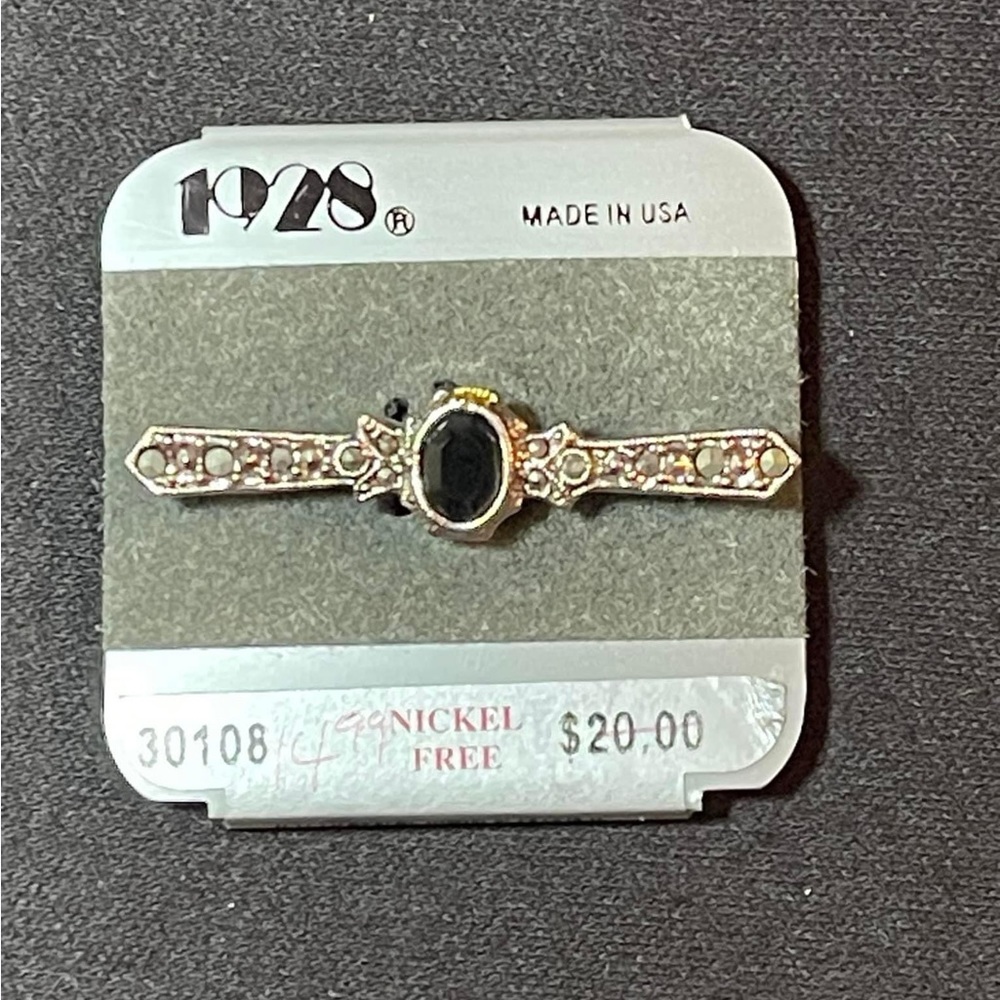 108 - 1928 Genuine Marcasite silver tone brooch
